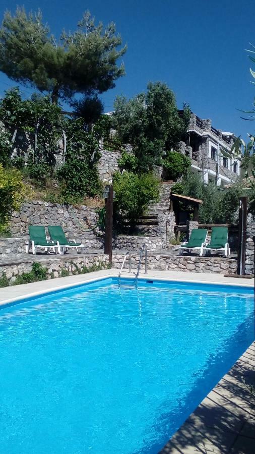 Cortijo La Solana Pensionat Güéjar Sierra Eksteriør billede